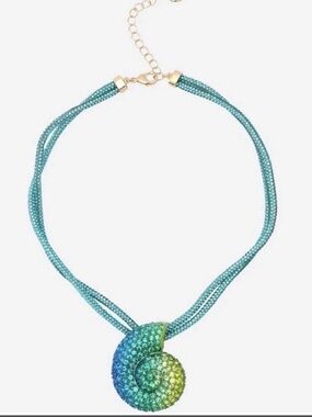 NWT Betsey Johnson Gorgeous Green and Blue Conch Shell Necklace